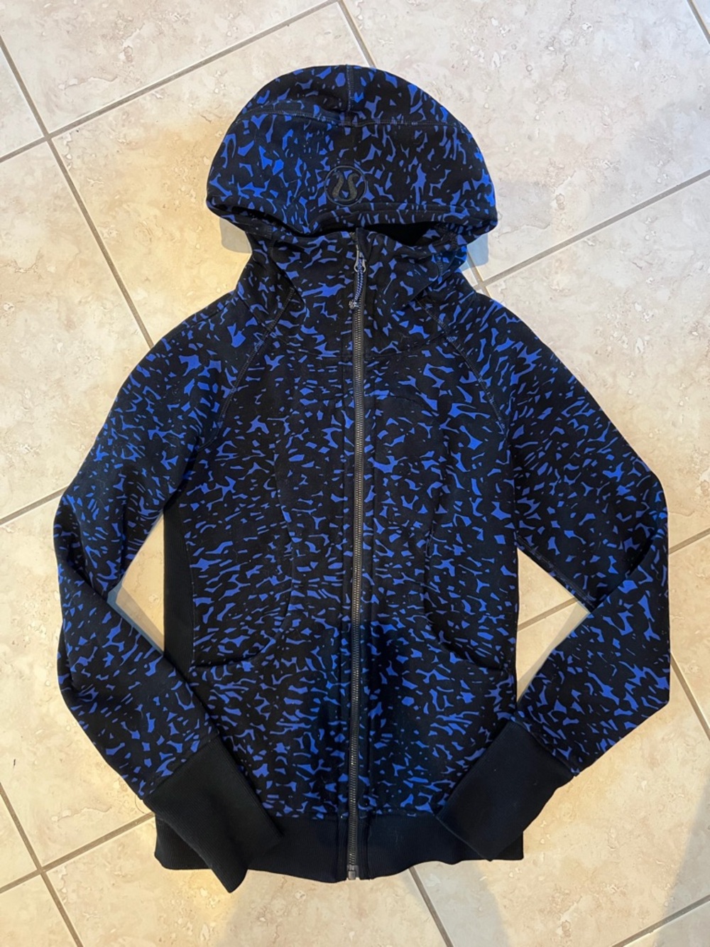 lululemon athletica Black and Blue Patterned Hooded Zip-Up Sweater